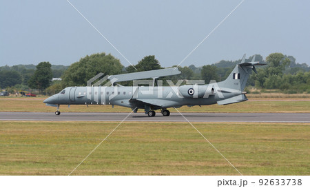 ギリシャ空軍EMB-145H早期警戒管制機離陸 92633738