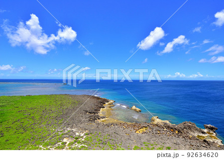 残波岬　残波岬灯台　残波岬灯台からの展望　沖縄本島最西端　沖縄県読谷村 92634620