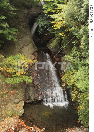 静岡県沼津市にあるせせらぎ公園内のはかま滝 92634702
