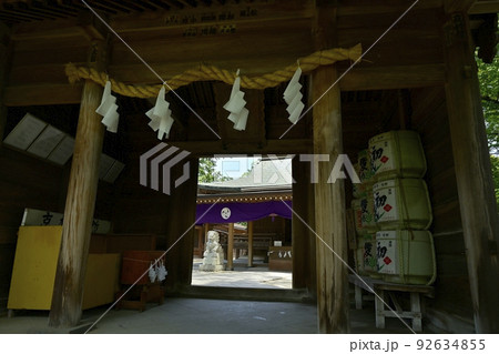 佐野市唐沢山城跡の唐沢山神社の山門に本殿 佐野市唐沢山城跡の唐沢山神社の山門に本殿 92634855