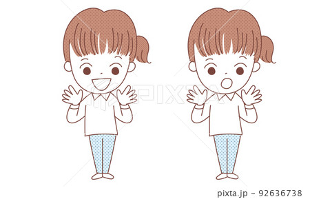 お手上げポーズの女性 92636738
