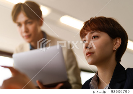 多国籍企業：ビジネスの現場 92636799