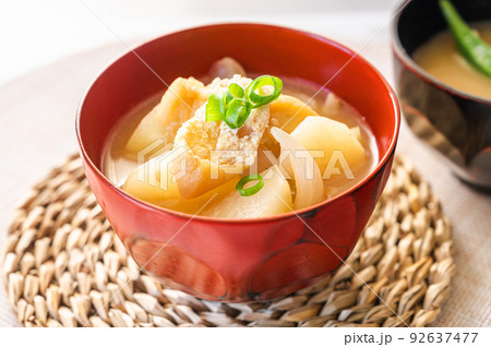 野菜の味噌汁 野菜の味噌汁 92637477