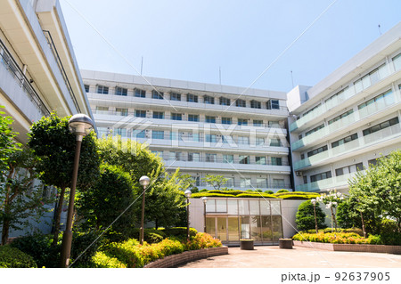 杏林大学病院の中庭 夏の日差し 東京都三鷹市 杏林大学病院の中庭 夏の日差し 東京都三鷹市 92637905