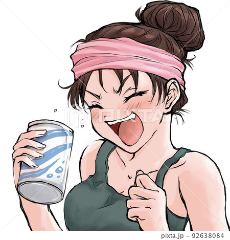 お風呂上りの一杯に喜んでいる女性 92638084