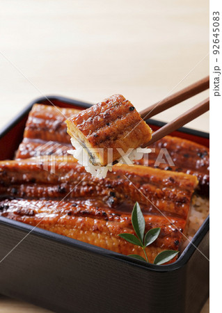 鹿児島県産のうなぎを使ったうな重 92645083