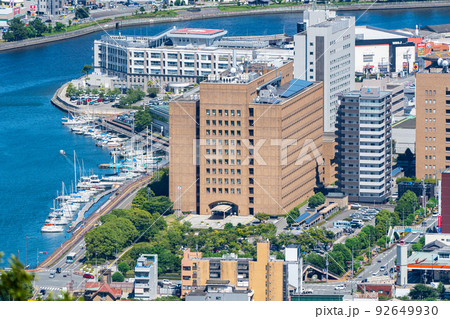 【徳島】眉山山頂付近から撮影した徳島県庁 92649930