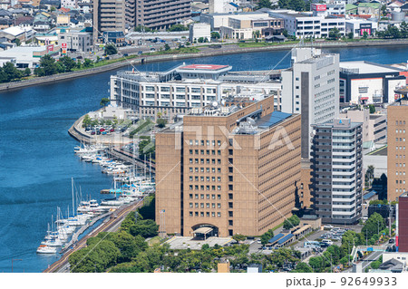 【徳島】眉山山頂付近から撮影した徳島県庁 92649933