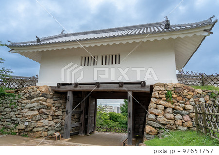 静岡県浜松市　浜松城の天守門 92653757