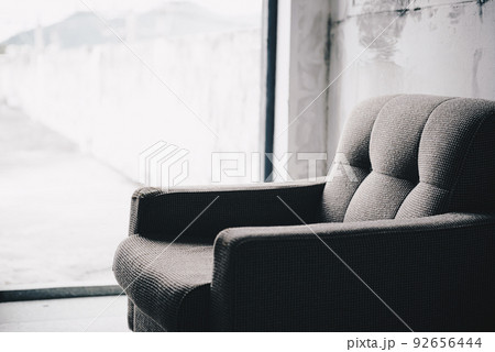 Old sofa in abandoned creepy building Old sofa in abandoned creepy building 92656444