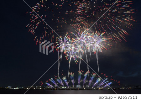 くわなの花火 <桑名水郷花火大会> くわなの花火 <桑名水郷花火大会> 92657511
