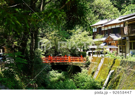 大阪 交野市 磐船神社(欄干橋と天野川)(夏) 大阪 交野市 磐船神社(欄干橋と天野川)(夏) 92658447