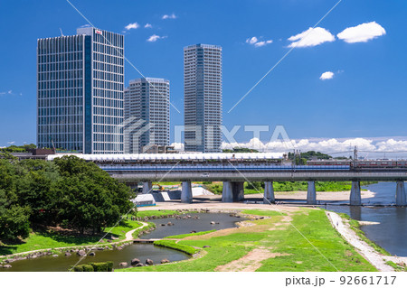 《東京都》二子玉川の街並み・住宅街と河川敷 92661717