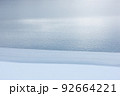 冬の秋元湖の静謐な時間 92664221