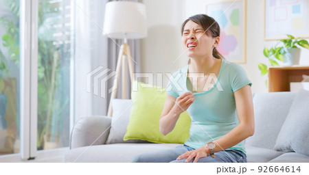 woman feel hot woman feel hot 92664614