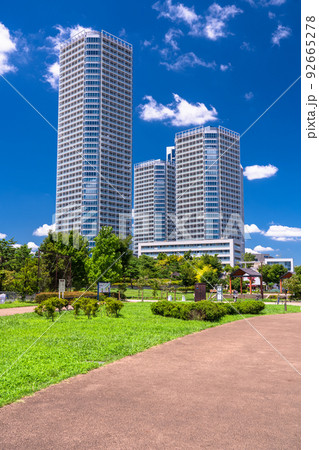 《東京都》二子玉川の街並み・タワーマンションの風景 92665278
