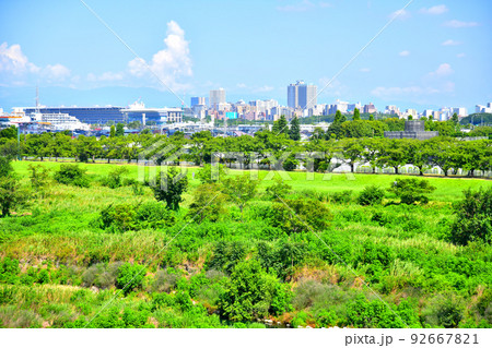 稲城大橋／多摩川より府中駅方面を望む(東京都府中市)【2022.7】 92667821