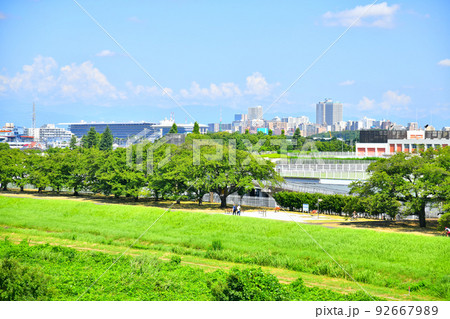 稲城大橋／多摩川より府中駅方面を望む(東京都府中市)【2022.7】 92667989
