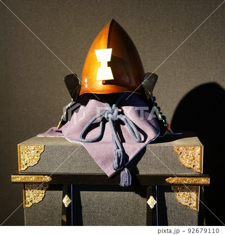 鎧兜　武者人形　素材　背景 92679110