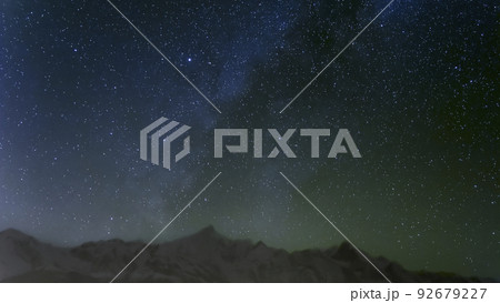 中国雲南省・徳欽 梅里雪山と満天の星 92679227
