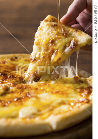 チーズピザ 92679977