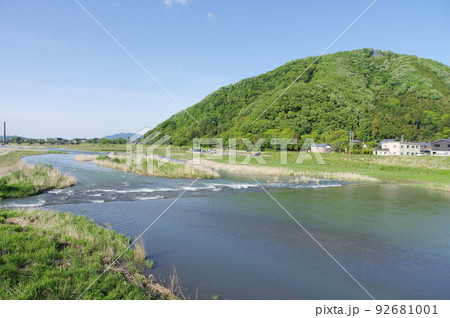 村国山と日野川　 福井県越前市 92681001