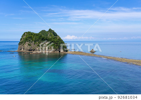 静岡県西伊豆町　トンボロ現象　三四郎島 92681034