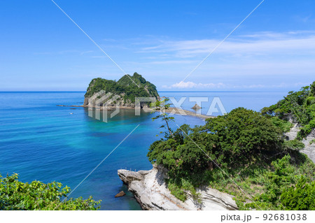 静岡県西伊豆町　トンボロ現象　三四郎島 92681038