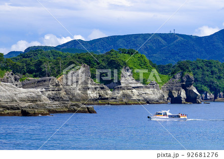 静岡県西伊豆町　堂ヶ島クルーズで見れる風景 92681276