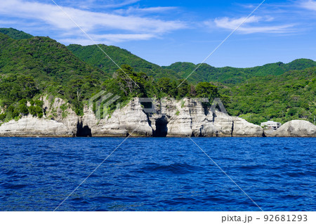 静岡県西伊豆町　堂ヶ島クルーズで見れる風景 92681293