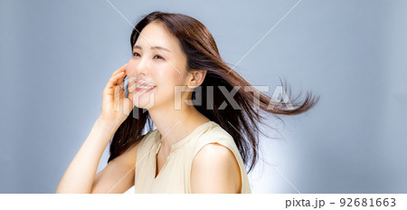 ビューティー　女性　髪 92681663