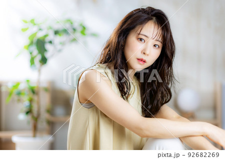 ビューティー　女性 92682269