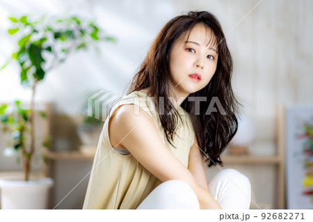 ビューティー　女性 92682271