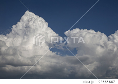 積乱雲 92685887