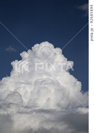 積乱雲 92685894