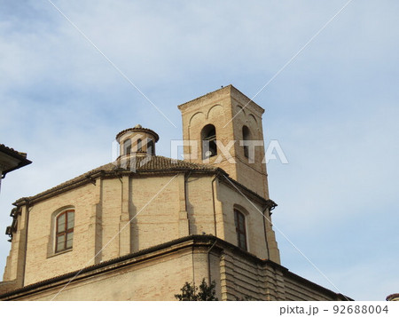 Historical detail Historical detail 92688004