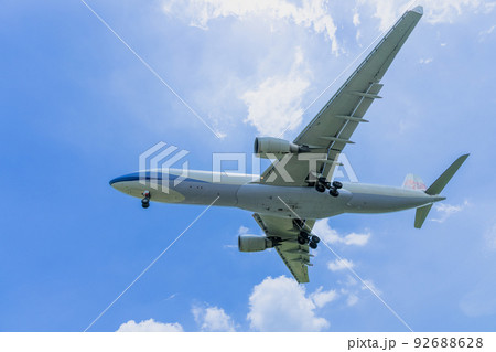 《飛行機》エアバス Airbus A330-300 A330-302 92688628