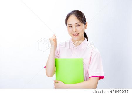 介護士 女性 介護士 女性 92690037