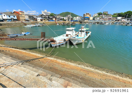 【広島県】晴天の鞆の浦港 【広島県】晴天の鞆の浦港 92691961