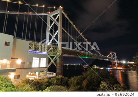 関門橋（関門海峡）の夜景 92692024