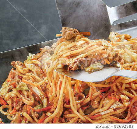 焼きうどん(ホットプレート)調理イメージ 焼きうどん(ホットプレート)調理イメージ 92692583