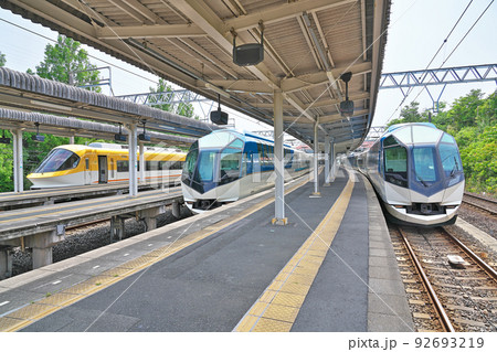 【賢島駅より近鉄特急 しまかぜ / 伊勢志摩ライナー】 三重県志摩市阿児町神明 92693219