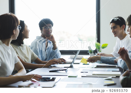 Image photo 92693370