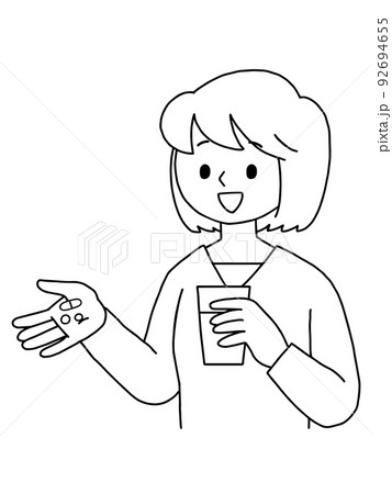 薬を飲む女性／線画 92694655