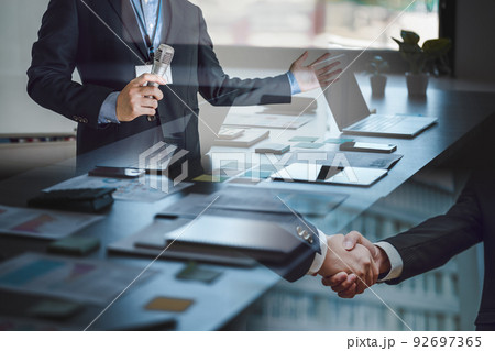 Image photo Image photo 92697365