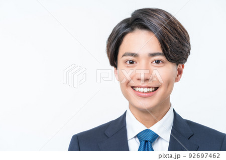若いビジネスマン 92697462