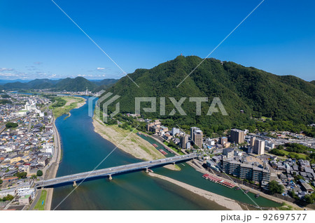 長良川から望む岐阜城2 92697577