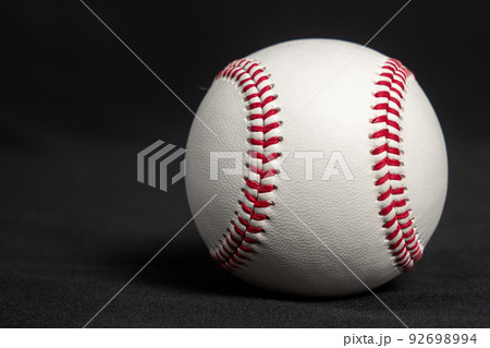 野球のボール 92698994