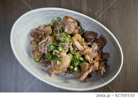 地鶏の炭火焼 92700530