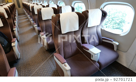 新幹線　N700S系　グリーン車車内 92701721